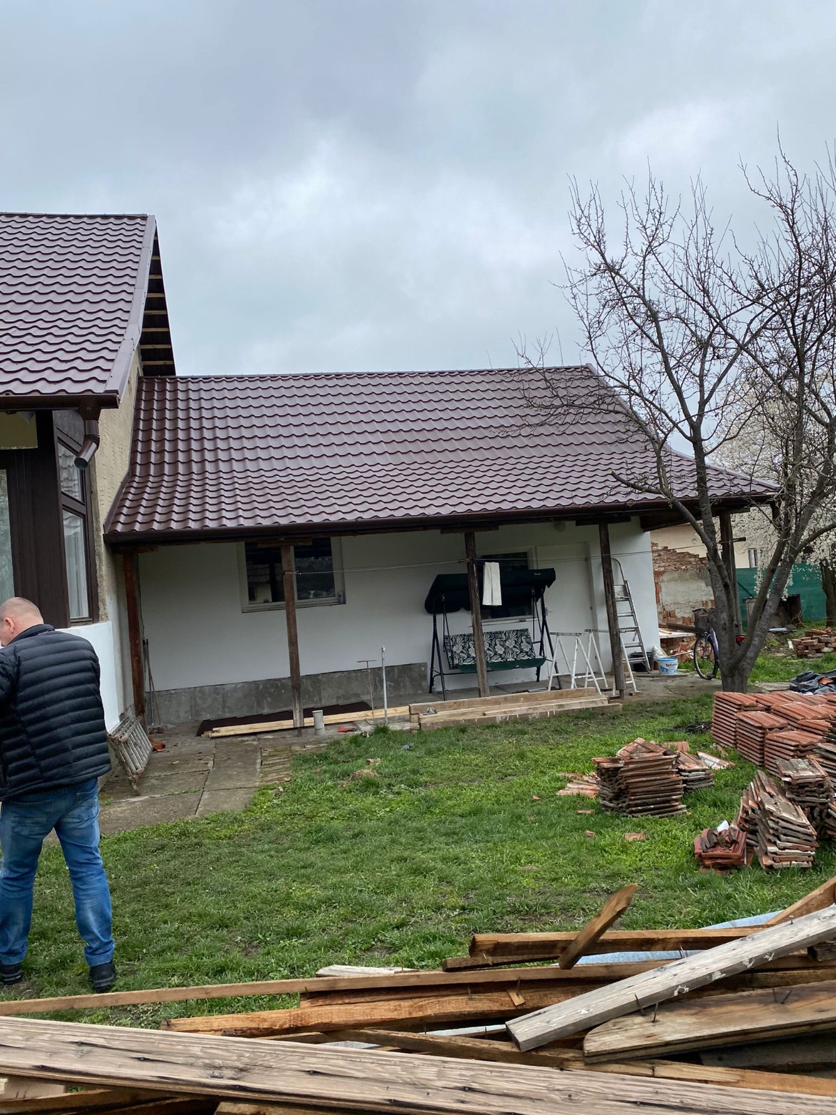 Dach nach Unwetter fachgerecht repariert